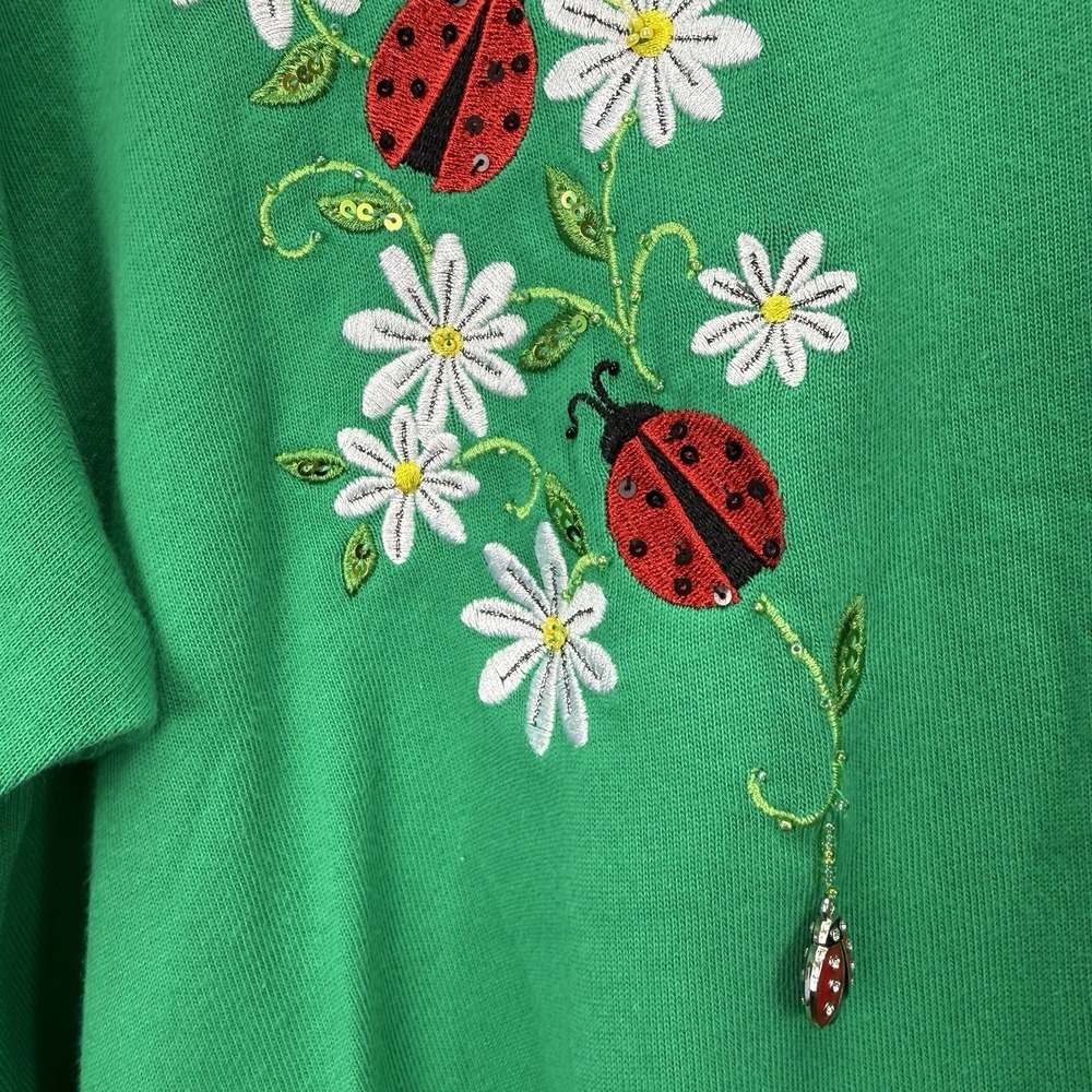 Quacker Factory Green Floral Embroidery Ladybug Dangle Knit Top Size 2X - Picture 5 of 12